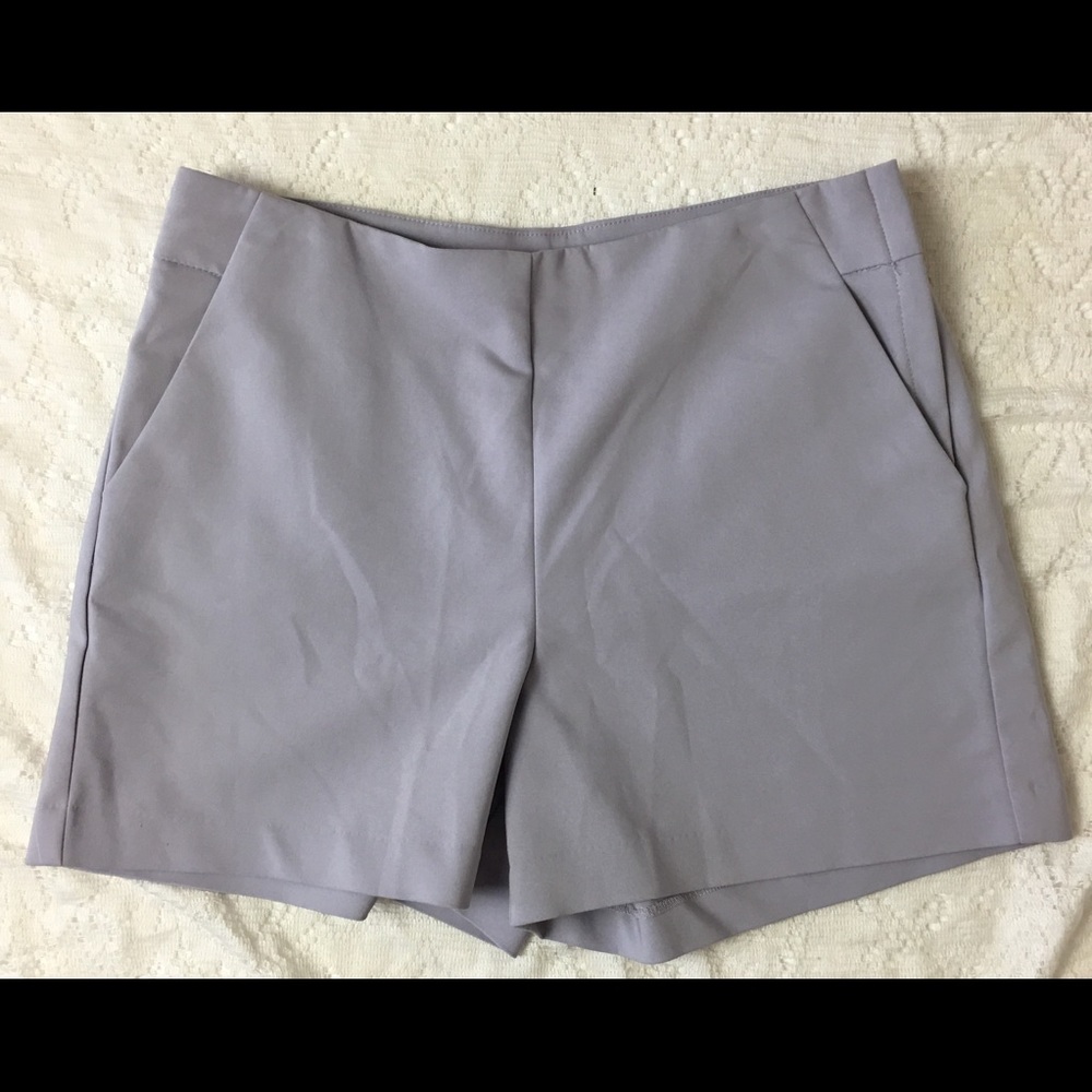 Sold Maurices women's chino shorts size 11/12